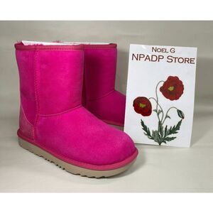 UGG Kids' Classic II Boot - Rock Rose 5M Big Kid